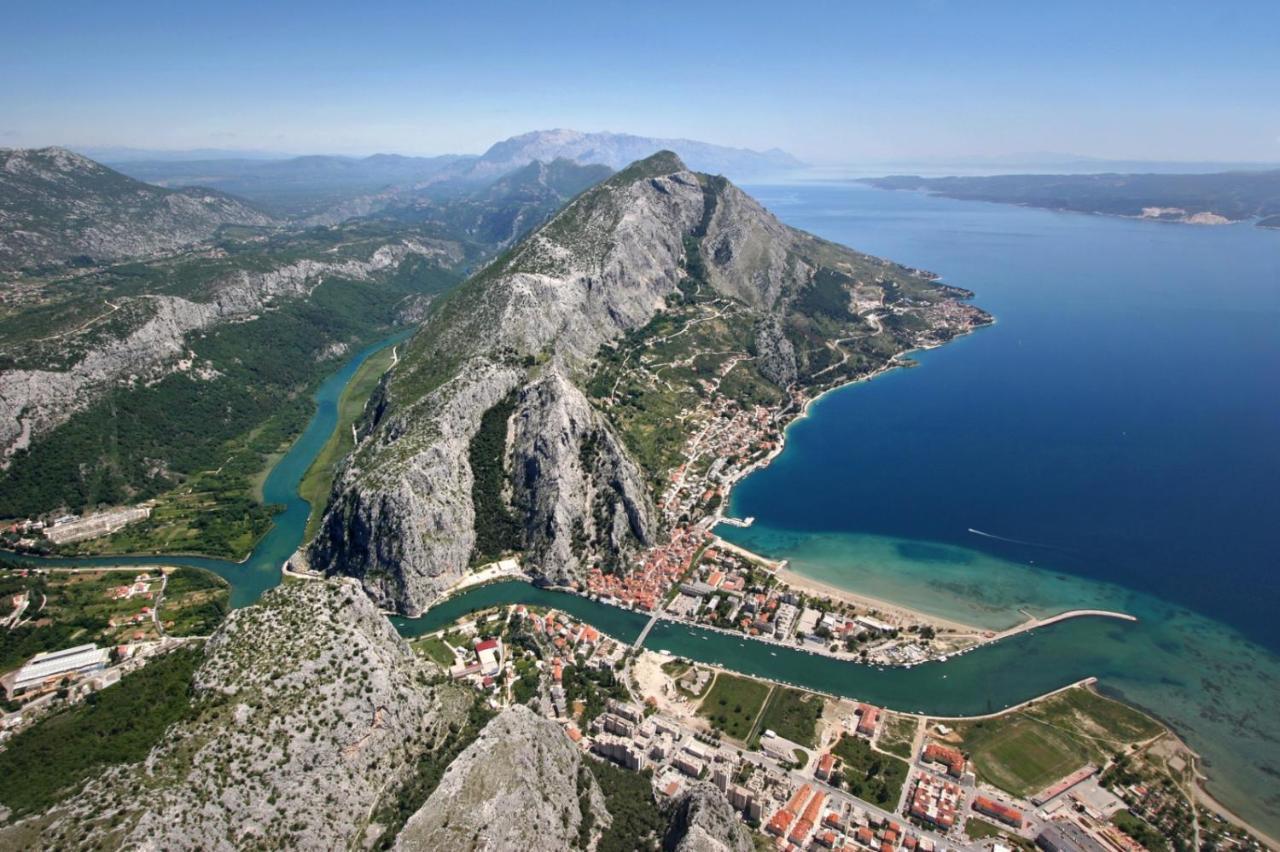 Apartment In Omis With Sea View, Balcony, Air Conditioning, Wi-Fi Omiš Exterior foto