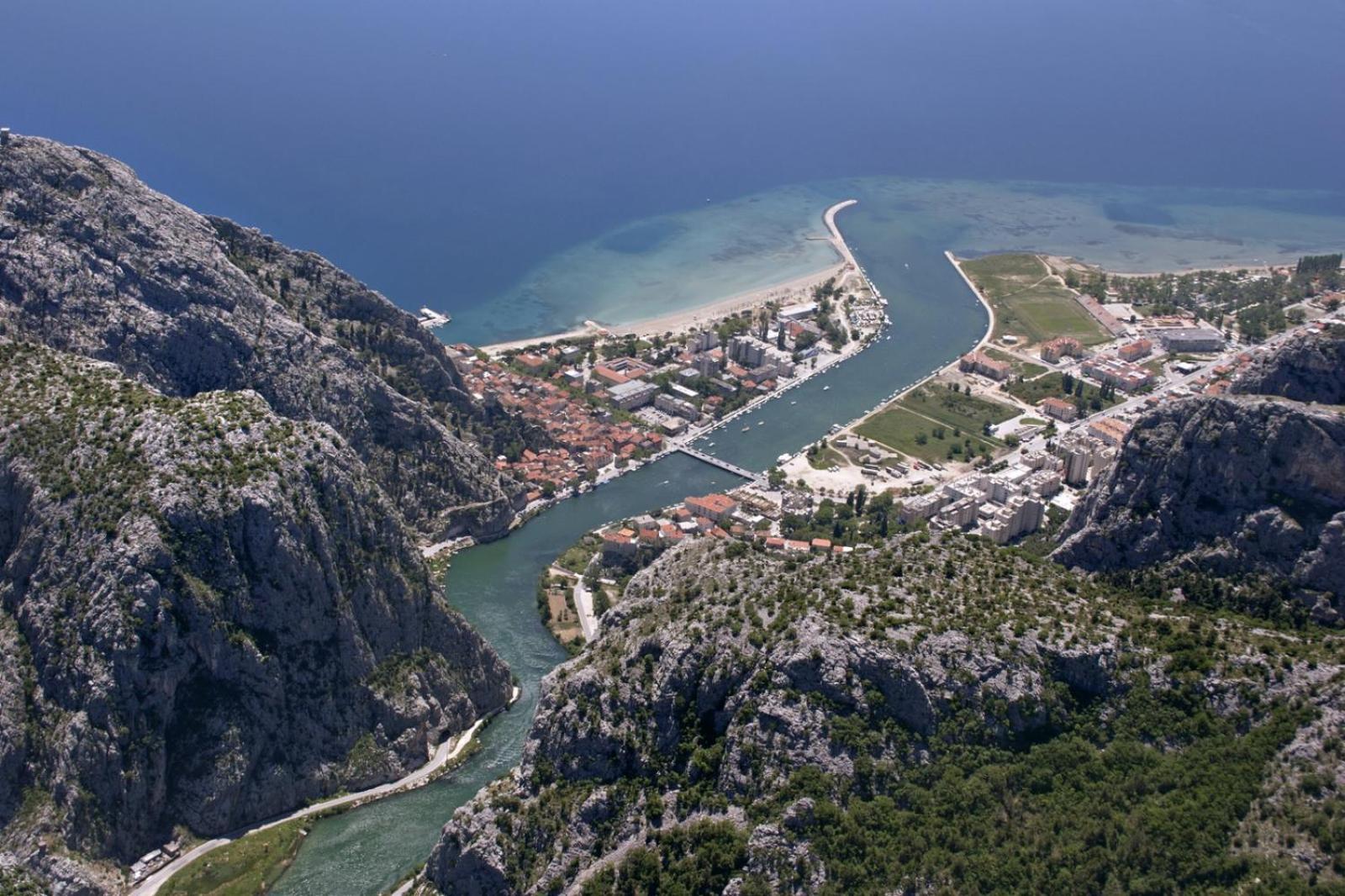 Apartment In Omis With Sea View, Balcony, Air Conditioning, Wi-Fi Omiš Exterior foto